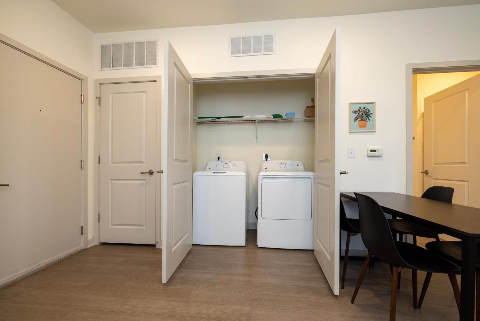 Modern Nulu 2Br Cozysuites 01 Louisville Exteriér fotografie